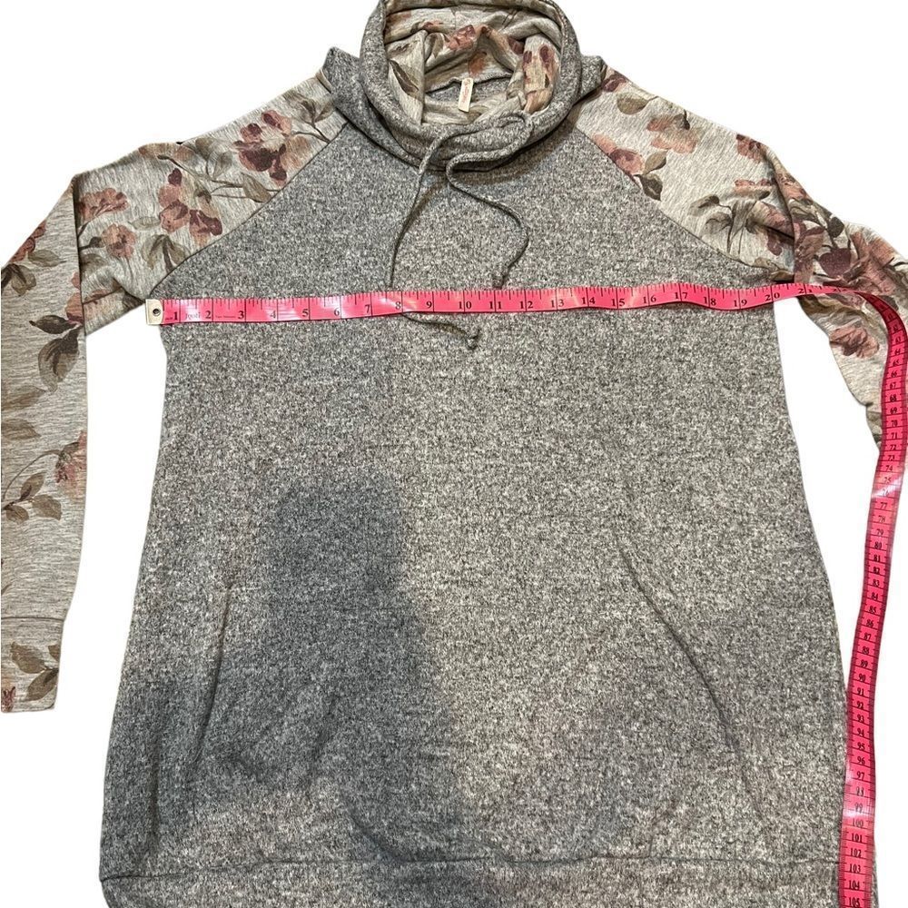 Funnel neck tunic - Picture 2 of 4